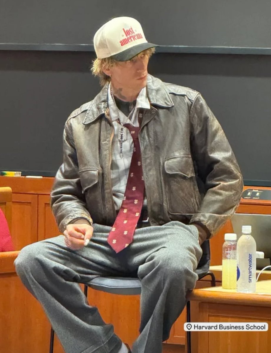 PopCrave's tweet image. mgk gave a guest lecture at Harvard Business School, where he spoke about launching 27 Club Coffee and being an early investor in Liquid Death.

📸: Jason Mendez