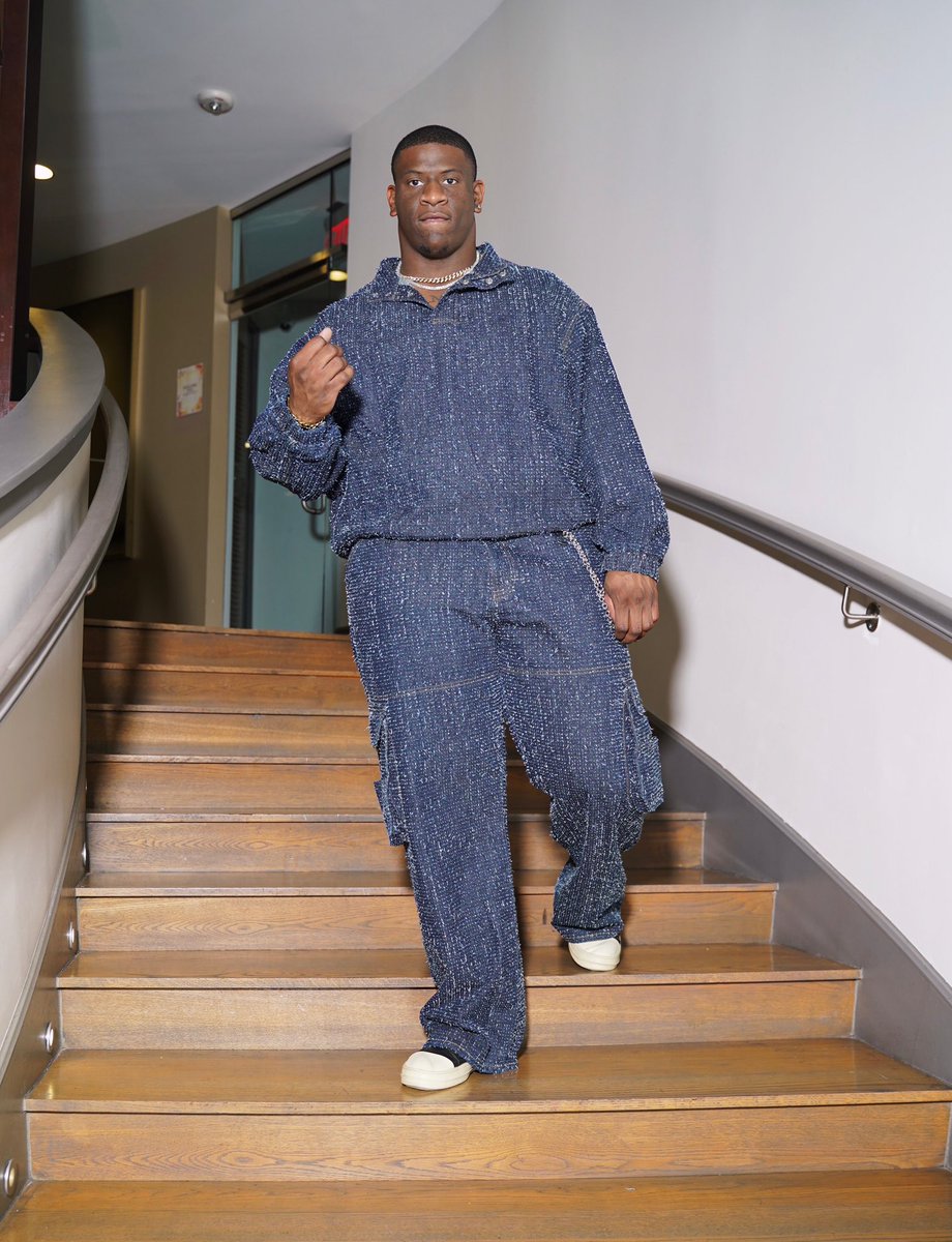 A’Javius B. tweet media