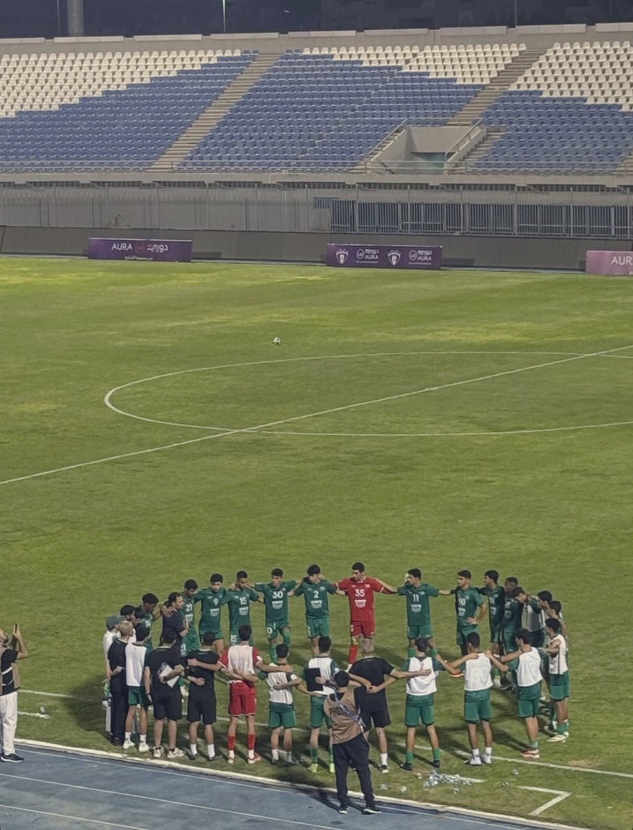 للمواقف رجال
لاعبين النادي العربي فخر وعز

القادم افضل بأذن الله 💚💪🏼