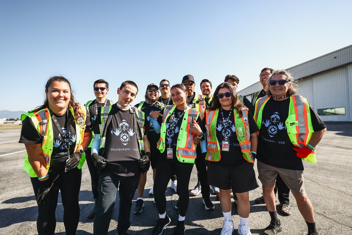 aéroport YVR tweet media