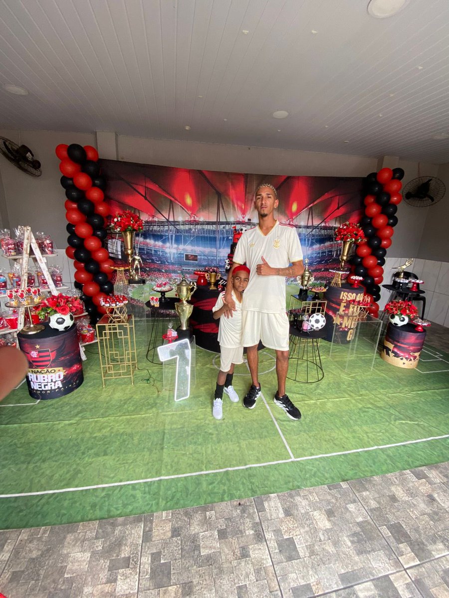 YaagooFelipee's tweet photo. Jhon Raio fez 7️⃣❤️🖤
Meu menino rei 👑🩵 https://t.co/iMaHtDSvMi