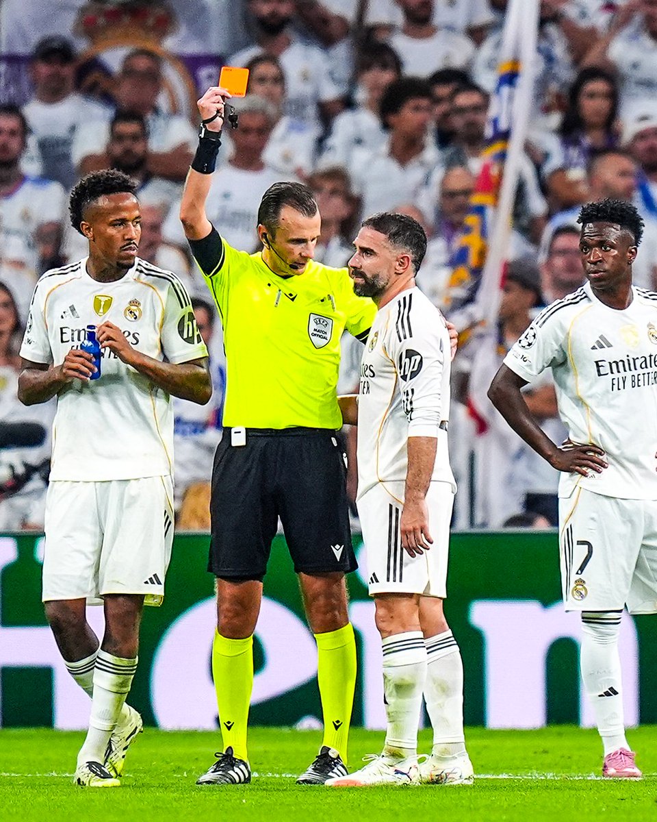Dani Carvajal came on to replace Trent Alexander-Arnold after he got injured...

...then Carvajal got himself sent off 🫢
Source: <a href="/brfootball/">B/R Football</a>