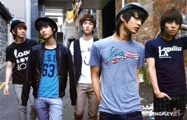Awkward Shinee (@awkwardshinee) on Twitter photo 