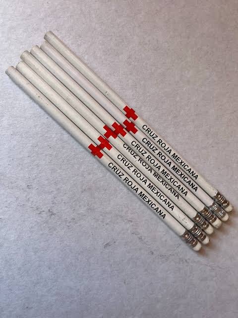 who remembers when Hollis used to give away this merch to mexican kids in elementary school 🥹