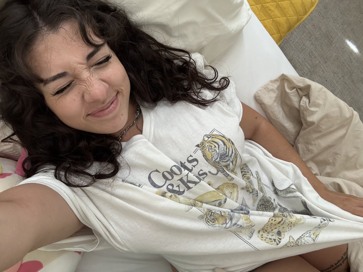 rare curly hair lenna 😗