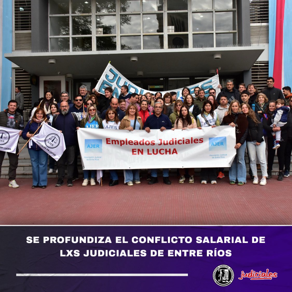 FJAJudiciales's tweet photo. 📢 AJER profundiza su plan de lucha en Entre Ríos ⚖️: retención de tareas los martes y viernes ✊. Reclaman equiparación salarial con la Justicia Nacional 💰 bajo el principio de “igual remuneración por igual tarea”.
#AJER #FJA #JudicialesEnLucha https://t.co/WVOUmKVNkj