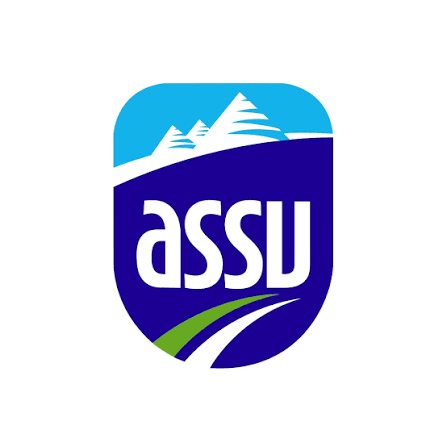 Ulaştırma Bakanlığı'nın talimatıyla tüm iç hat uçuşlarında dağıtılacak ücretsiz suyun AKP'li Yaşabey Kalebaşı'na ait Assu markası olduğu öğrenildi.