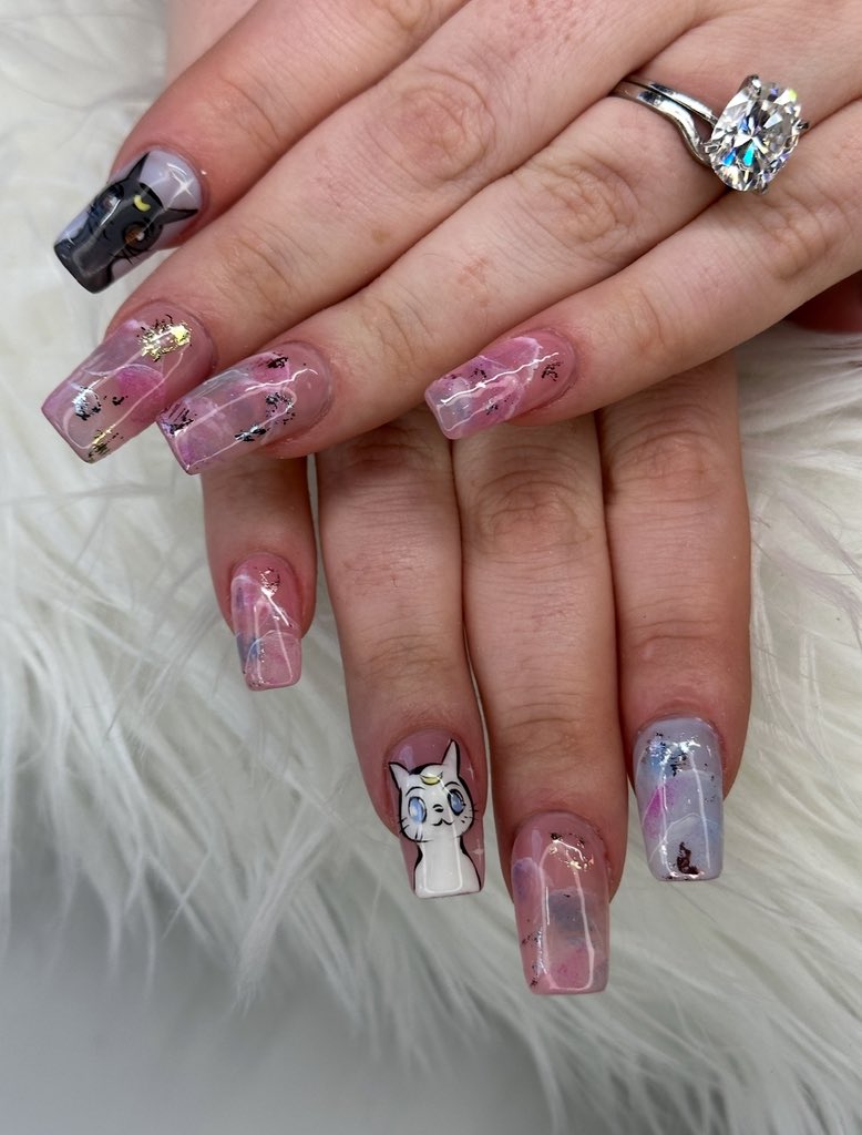 Crasskitty's tweet photo. @celestialbe1ng But nails can be so much FUN! Why limit yourself like this?! https://t.co/vak26ArYGC