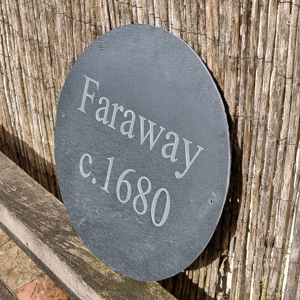 LeadDIYshop's tweet image. At 45cm this deep engraved sign will get noticed. 

More unique gifts available on our website 
🌐Website shop and socials🌐
🔗🔗🔗
linktr.ee/LeadDIYshop

#SlateHouseSign #HouseSign #CustomHouseSign #PersonalisedHouseSign #HomeSign #HouseNumberSign #AddressSign