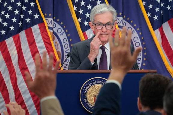 🚨 Fed Watch Begins: September 16–17 Meeting
Markets are holding their breath.

We’ve had 5 FOMC meetings this year, and each time we hoped for a rate cut.
Each time? Disappointed.

Why do traders care so much? Because interest rates shape liquidity.
Cut = easier borrowing,