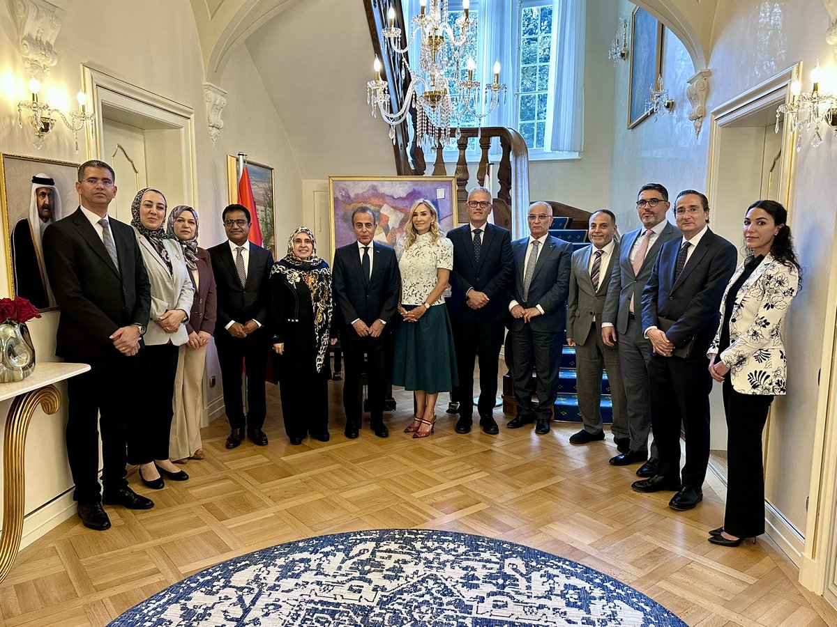 A great pleasure to meet with the ambassadors and chargés d’affaires of #Arab countries over lunch today in #Bern. Our open and frank discussions are more important than ever in such turbulent times. Thank you to the Ambassador of #Qatar, H.E. Al-Kuwari, for hosting us!