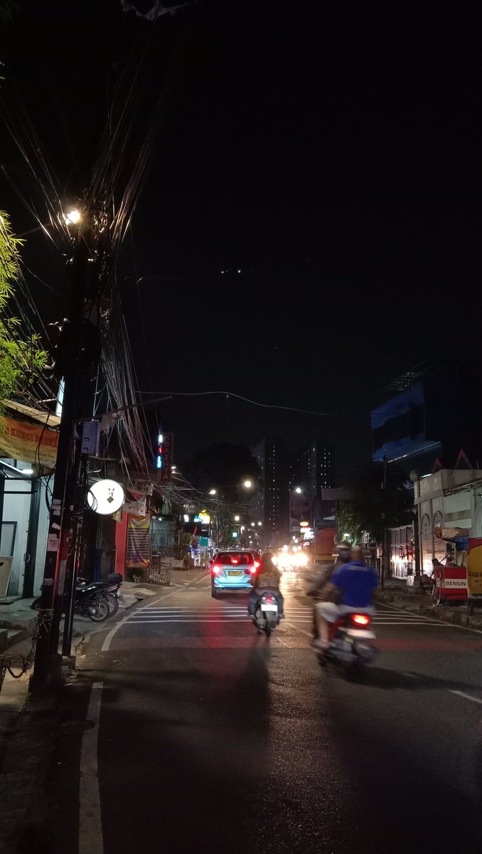 AxelFahri's tweet photo. info yang dijakpus, dm 

#gayjakarta https://t.co/TgIvYyt8jz