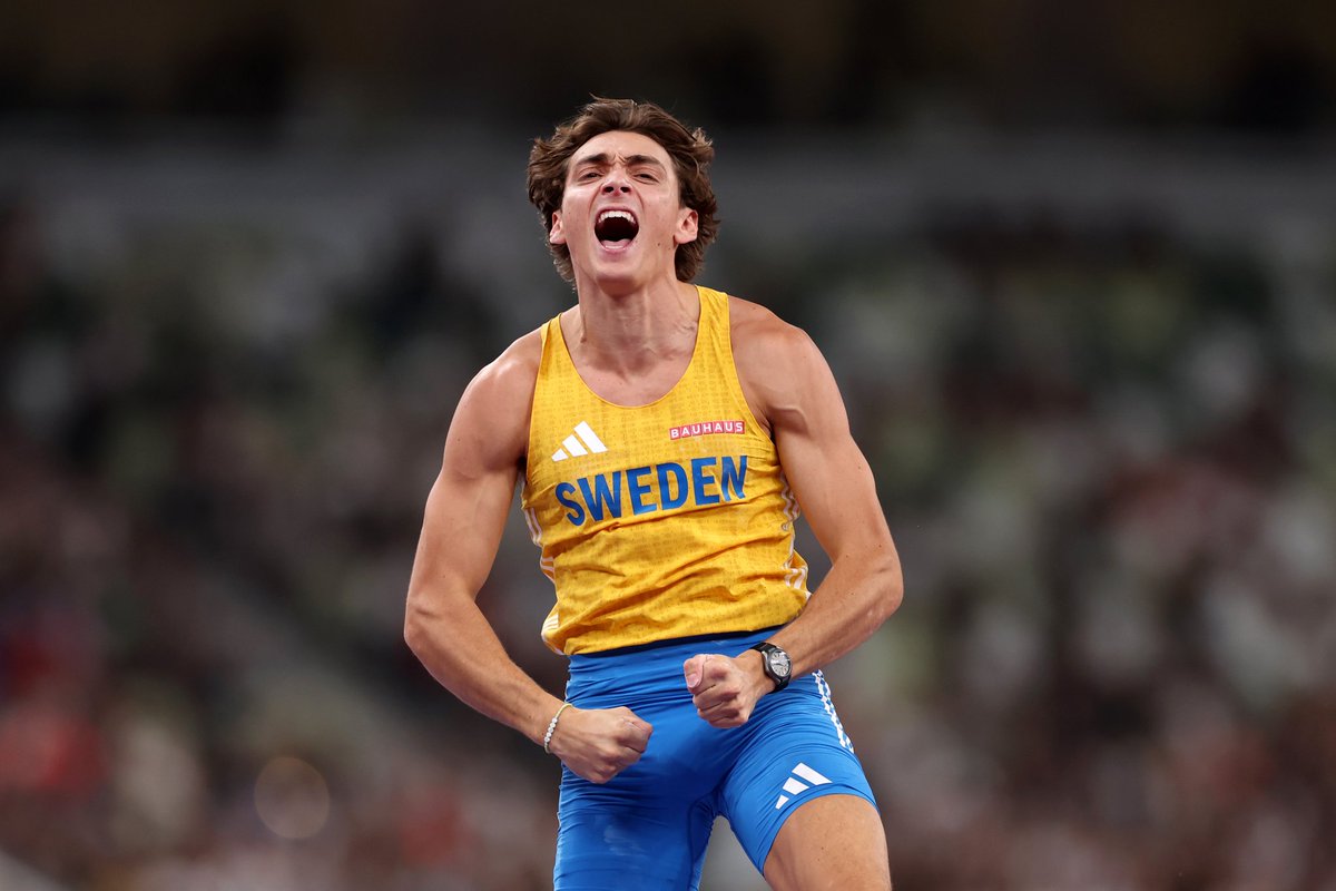 Armand Duplantis se lleva un premio de 70.000 dólares por ganar la medalla de oro en el Mundial de Tokio 2025 y otro de 100.000 dólares por batir el récord mundial de salto con pértiga en dicho Campeonato. Clin, clin, caja...