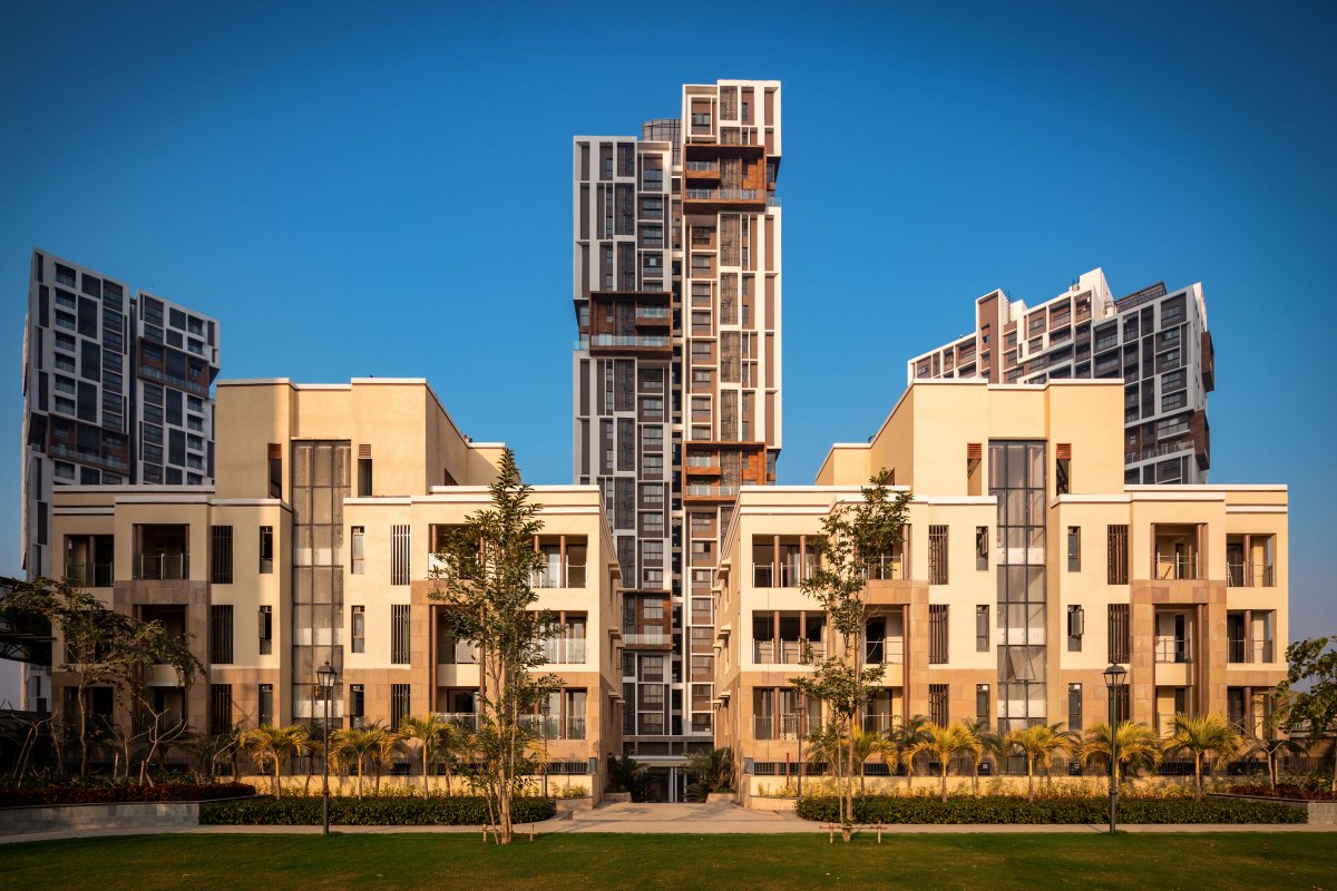 Tata Housing “Avenida”

Explore the full project on Archidust 👉
🔗archidust.com/project-detail…
.
.
<a href="/archidust_/">archidust</a>
_
project : Edifice Consultants
📷 : Purnesh Dev Nikhanj Photography
.
.
.
#ResidentialArchitecture #HouseGardenApartment #TowerHouse #Apartment #Penthouse #Archidust