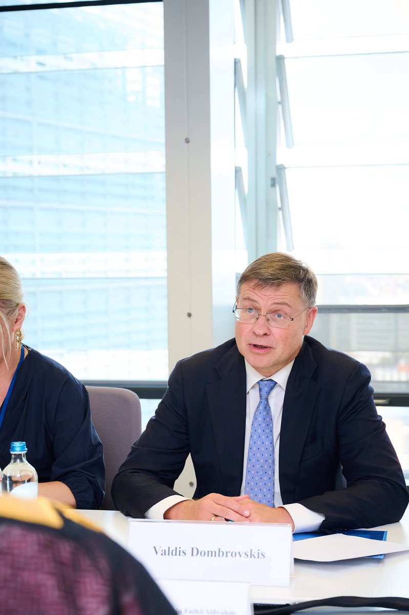 VDombrovskis's tweet photo. Good meeting with @falibrahim, 🇸🇦 Minister of Economy and Planning.  There is significant potential to deepen our economic cooperation in the context of our 🇪🇺 competitiveness agenda and the Saudi Vision 2030 strategy – we discussed how to take this cooperation to the next level https://t.co/sZ0tnnRyXy