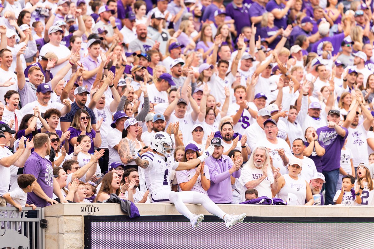 willhphoto's tweet photo. Week 1 vs North Dakota https://t.co/NE2dipmSZT