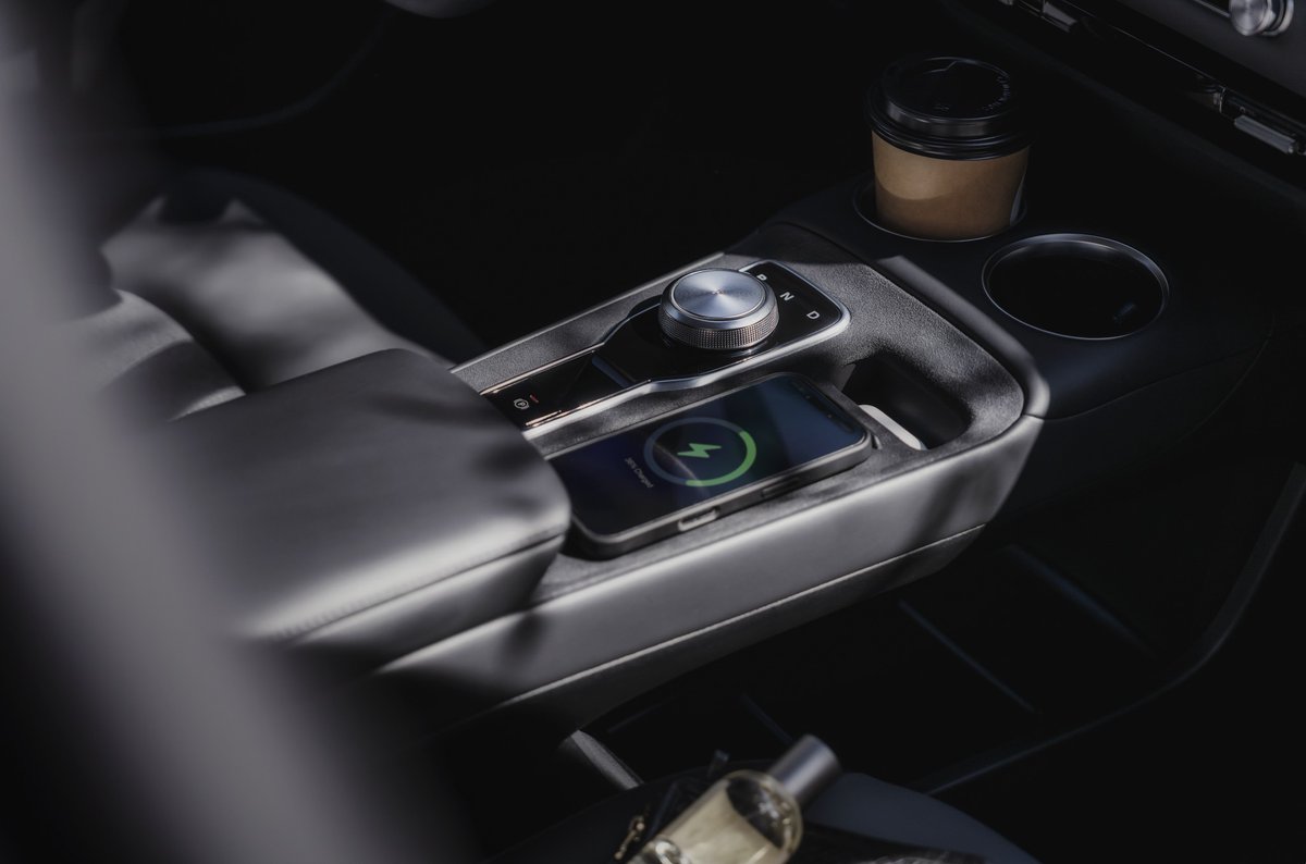 Más que un coche eléctrico 🚙⚡️ es un aliado para tu día a día 🤓💼 El MG5 EV 🚙🔋🔌 recarga tu móvil mientras tú disfrutas del trayecto. Bandeja inalámbrica, vida sin pausas ⚡📱

🖱️  f.mtr.cool/omnzebsddy