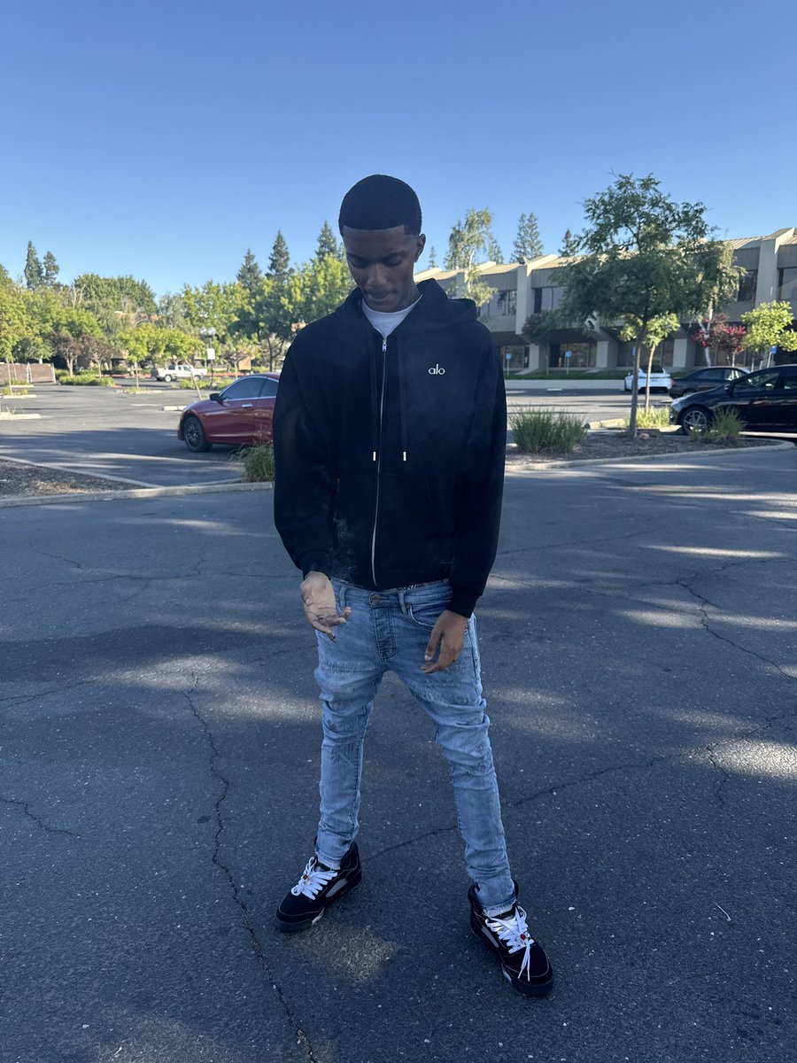 noiduser43's tweet image. alo