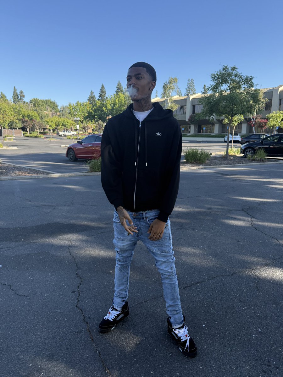 noiduser43's tweet image. alo