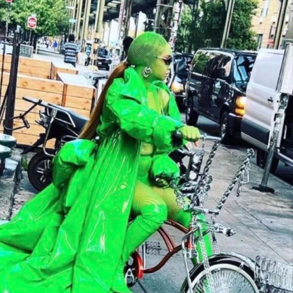 people tried to convince me this wasn’t her….
#releasethevisualsblondecreolewoman