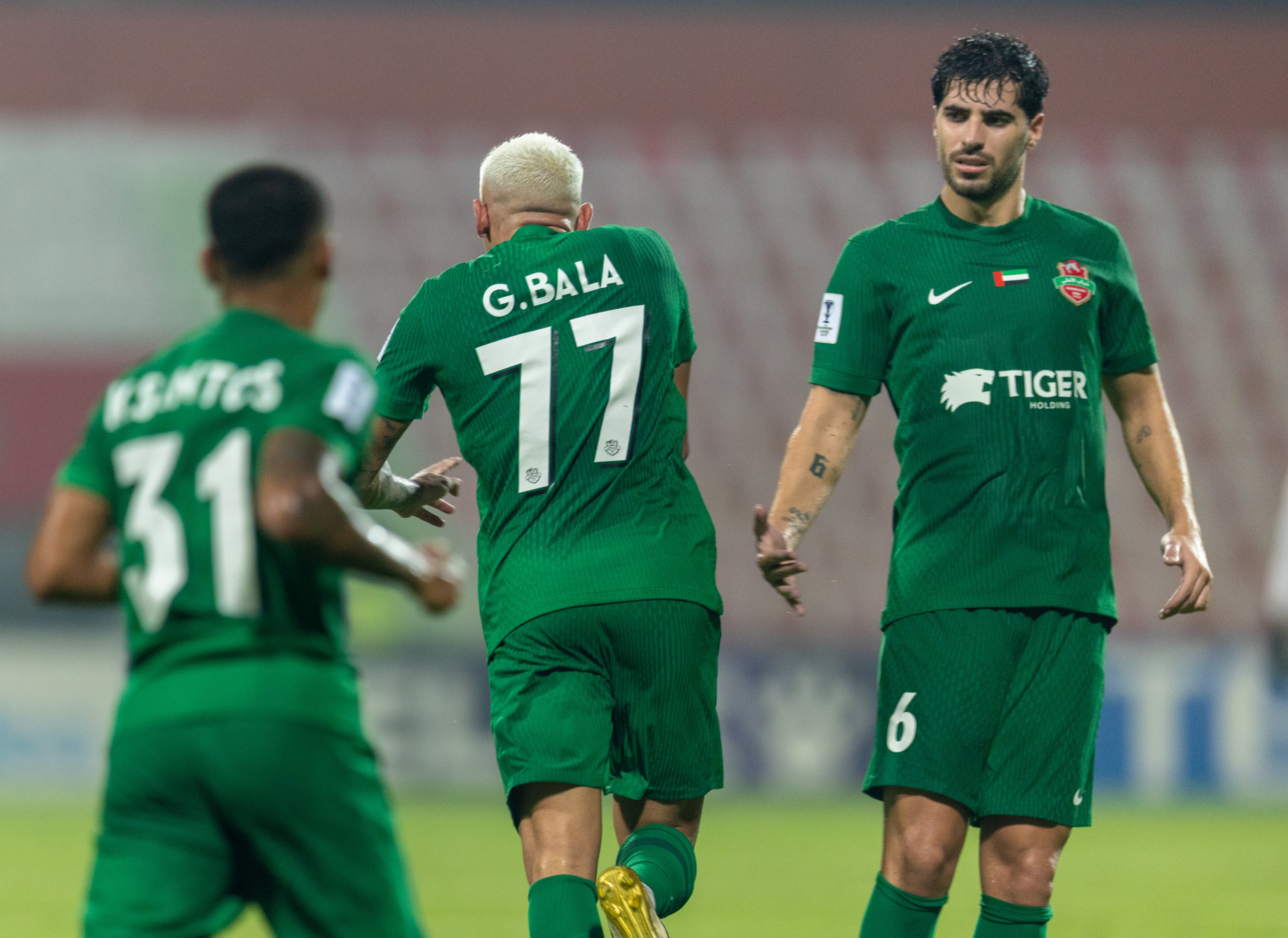 لاعبو شباب الأهلي, (أ ف ب) 