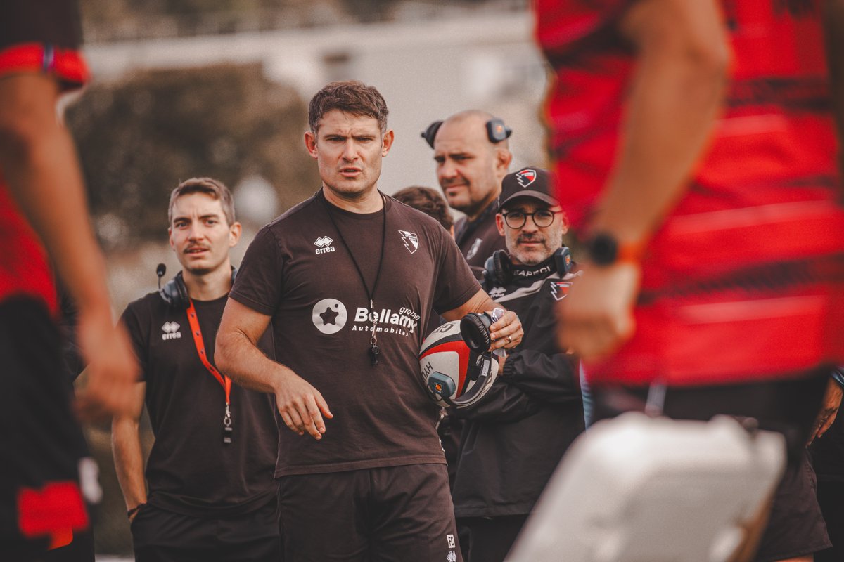 👋 𝑈𝑛 𝑒𝑛𝑡𝑟𝑎𝑖̂𝑛𝑒𝑚𝑒𝑛𝑡 𝑝𝑎𝑟𝑡𝑎𝑔𝑒́ 𝑒𝑡 𝑎̀ ℎ𝑎𝑢𝑡𝑒 𝑖𝑛𝑡𝑒𝑛𝑠𝑖𝑡𝑒́, pour nos Pros et nos Espoirs qui ont travaillé ensemble ce mardi après-midi.