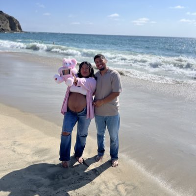 cynaajimenez's tweet photo. #NewProfilePic https://t.co/mDOJdu4k8E