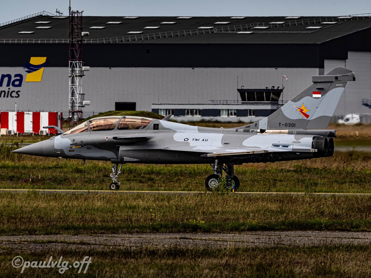 Premier #Rafale indonésien au roulage aujourd'hui à Mérignac.
Omnirole-rafale.com 
📸 Crédit sur les photos