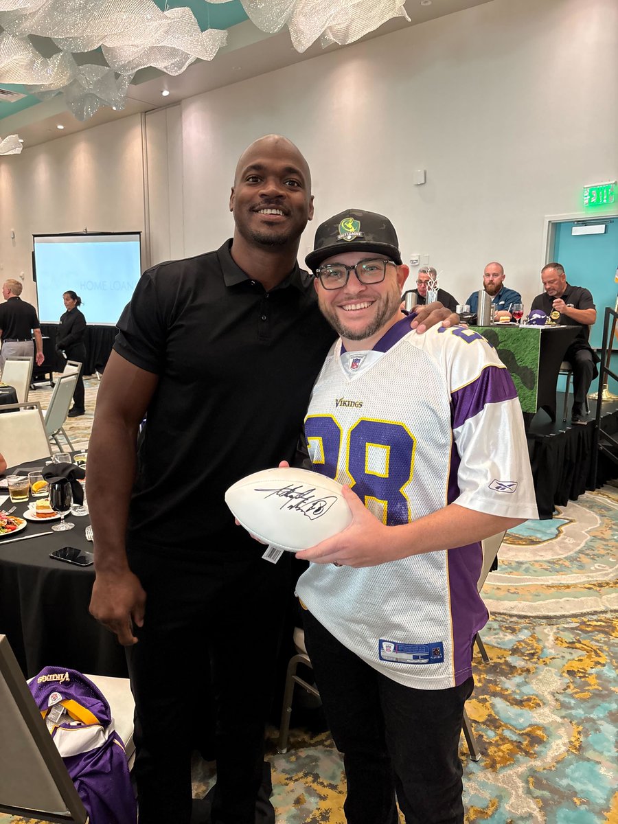 SproutMediaLab's tweet photo. 🏈✨ Big moment for Team Sprout!

Last night, our very own Mike Trinkle (a HUGE Minnesota Vikings fan) got to meet his sports idol — NFL legend Adrian Peterson 

Massive thanks to the Daytona Beach Quarterback Club for an awesome evening!!! https://t.co/4NOJv4EUwT