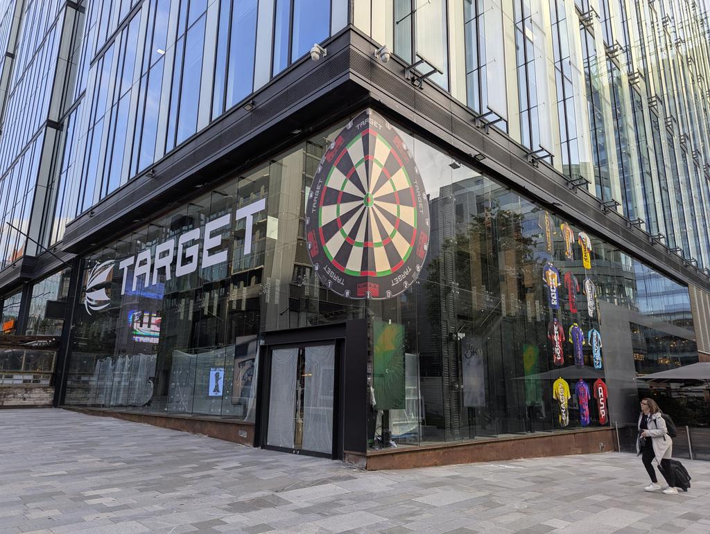 Almost time to open the best darts corner on the planet 😍

#TeamTarget #TargetPopUp