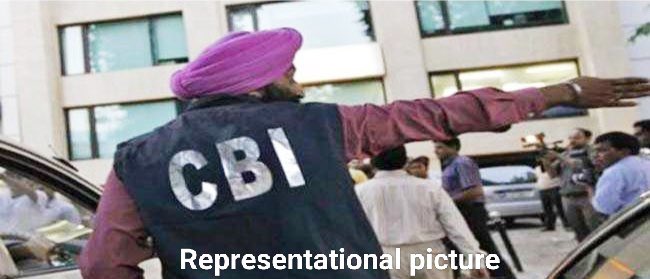 Railwhispers's tweet photo. #CBI registered a case against a former #NFRailway Assistant Executive Engineer (#AXEN/#construction) in Silchar, who is currently posted at the @RailNf HQs at Maligaon, for allegedly acquiring assets disproportionate to his known sources of income..
@RailMinIndia @IR_CRB @gm_nfr https://t.co/OhyRF8brQS