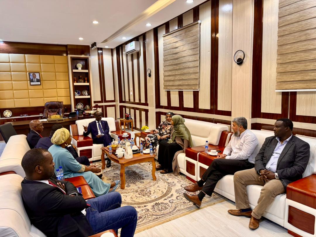 H.E <a href="/HonGeesood/">Hon Mohamoud Adan Geesood</a> welcomed in his office a delegation led by President of ARSO Mr Botsile Kebapetse. They discussed strengthening cooperation in quality infrastructure, Harmonizing standards to support regional trade and building strong institutions to promote industrial growth.