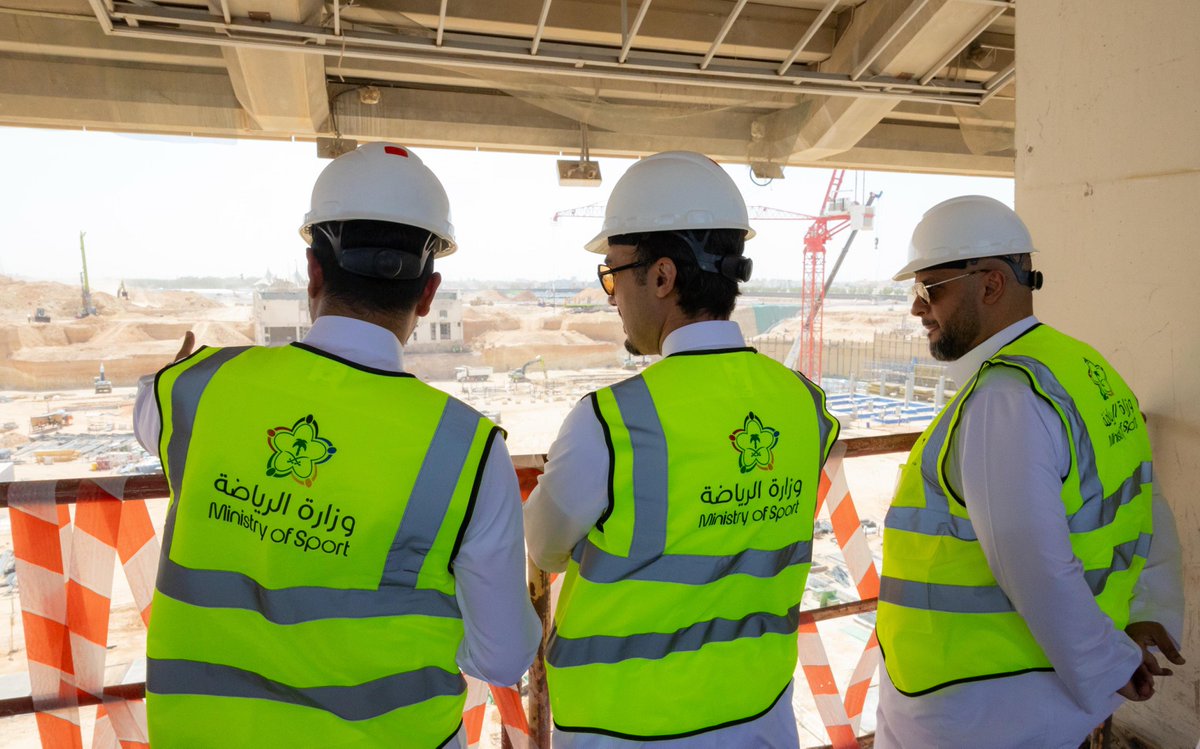 📸| سمو وزير الرياضة الأمير عبدالعزيز بن تركي الفيصل <a href="/AbdulazizTF/">عبدالعزيز بن تركي الفيصل</a> يتفقّد أعمال التطوير في مدينة الملك فهد الرياضية بالرياض.