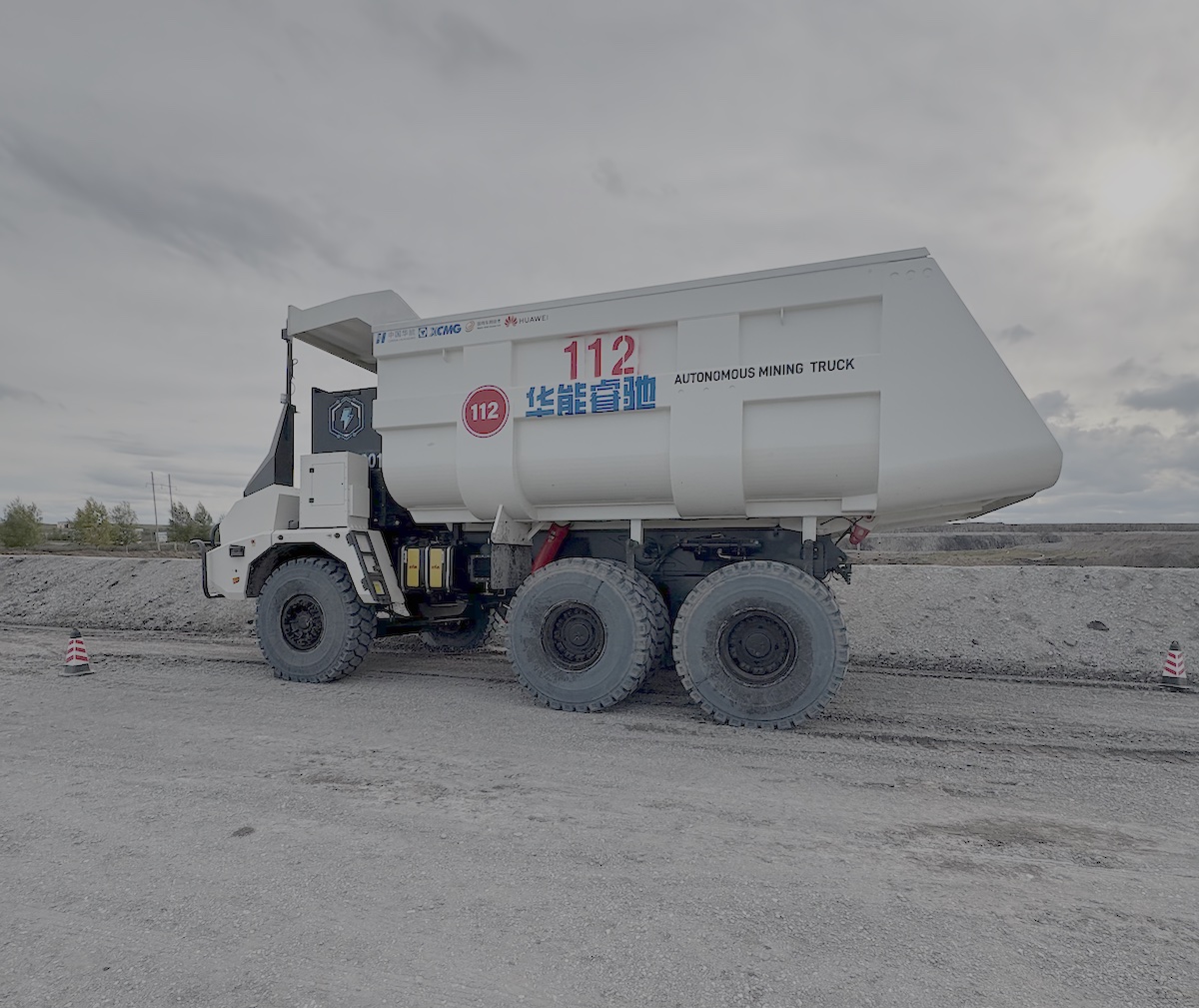 La minería inteligente es una realidad y Huawei nos muestra cómo ser líderes y pioneros. Revisa más información en zoomtecnologico.com/2025/09/16/min…

<a href="/Huawei/">Huawei</a>  <a href="/HuaweiLatam/">Huawei Latinoamérica</a> 

#mineriainteligente #mineria #innovacion #5gAdvanced #huawei #yimin