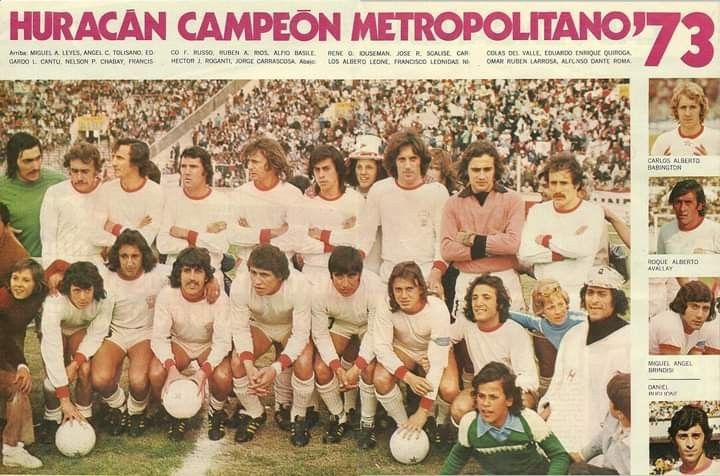 🏆 HURACÁN 1973

El 16/09 el Globo se consagraba campeón.
No solo ganaba: enseñaba a jugar al fútbol. 
Brindisi, Babington, Houseman, Avallay, Russo, Buglione, Basile, Larrosa, Carrascosa…
Nombres que todavía nos llenan de orgullo.
Era un equipo que salía a disfrutar… y a hacer