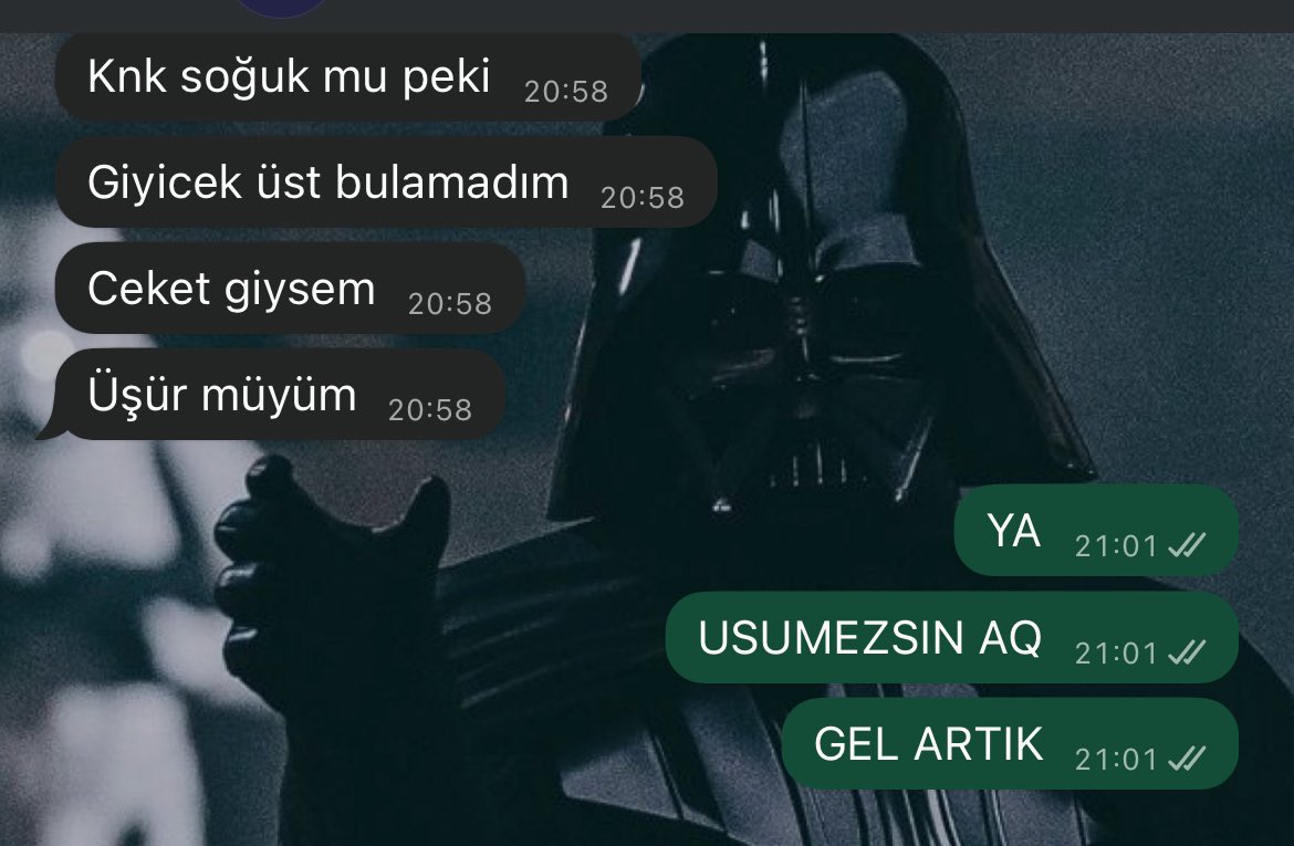 SefilKovboy's tweet photo. elemanı 20 dk dır cafede bekliyom ben de yolda geliyo falan saniyom 1 YENI MESAJ AMK https://t.co/PDz1cOLvQL
