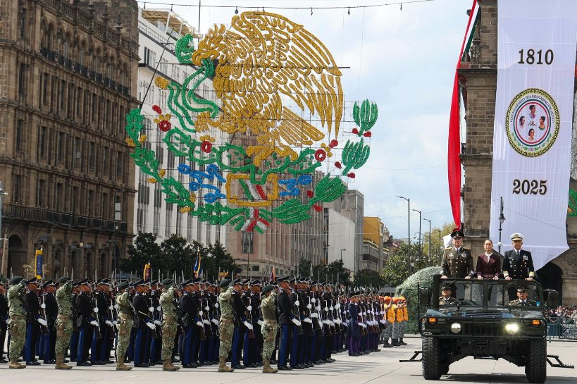 Esmiopinion_oax's tweet photo. A propósito de Independencia...
La verdadera independencia y soberanía de los mexicanos, no son las fuerzas armadas, tampoco está en los tres poderes del estado; la verdadera libertad de los mexicanos vive en las raíces de la diversidad de etnias y de culturas. https://t.co/KEf0dWHh2E
