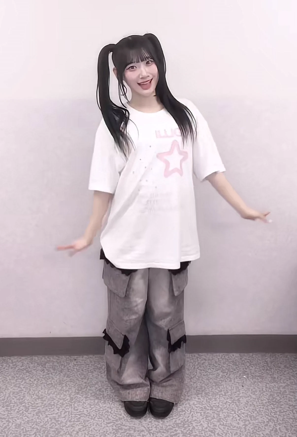 pyon🪄︎︎アイドル私服衣装特定(乃木坂┊︎櫻坂┊︎日向坂 etc) on X