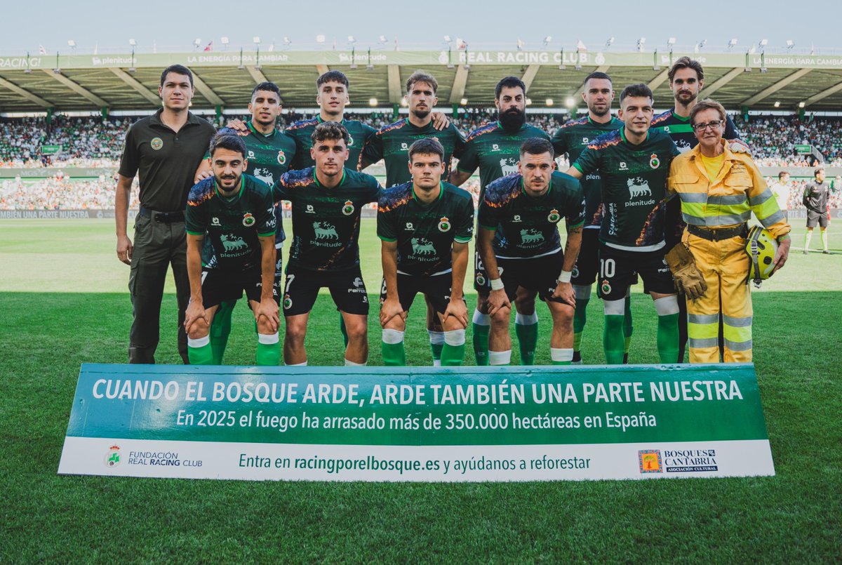 🟩⬜️ El <a href="/realracingclub/">Real Racing Club</a> presenta su nueva camiseta para visibilizar la devastación causada por el fuego durante este verano en nuestro país

👕❕ Este gesto simbólico alerta sobre el impacto del fuego en los bosques y recauda fondos para la reforestación de Cantabria