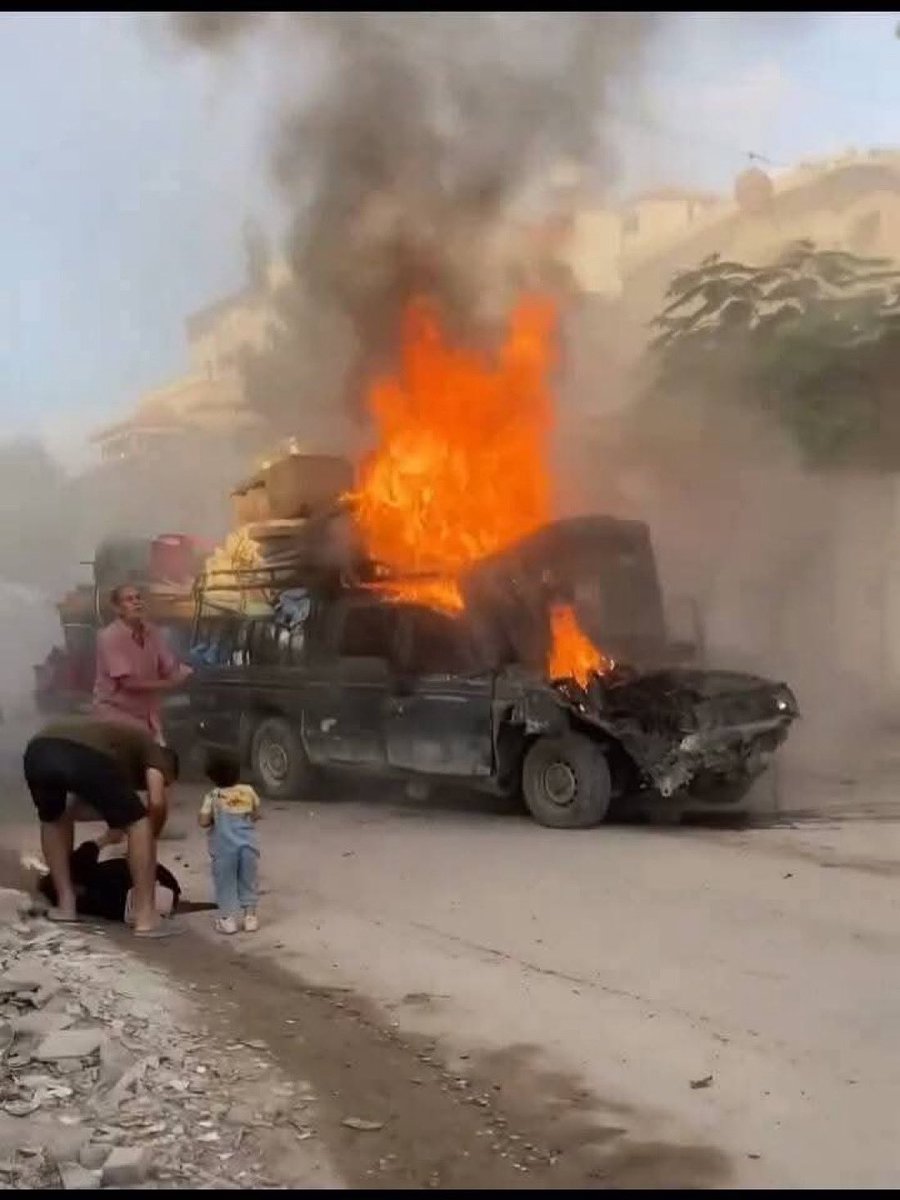 عائلة كاملة من أطفال ونساء، كانت تهرب من الموت نحو جنوب غزة،
لكن طائرات الاحتلال حوّلتها إلى جثث متفحّمة.

English:
A family of children and women was fleeing death toward southern Gaza,
but the Israeli warplanes turned them into charred bodies.