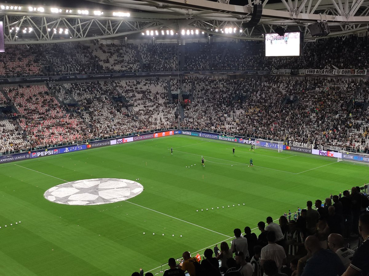Champions League...sempre una grande emozione #JuveDortmund #uefachampionsleague #FinoAllaFineForzaJuventus