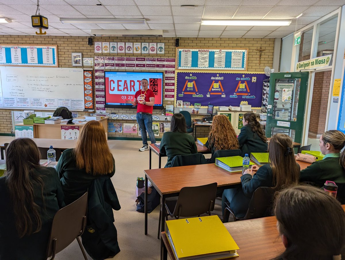 shgsnewryirish's tweet image. Ba dheas fáilte a chur roimh Rory ó @BoircheIochtair inniu chun labhairt lenár scoláirí faoin fheachtas 'CEARTA'. We were delighted to welcome Rory to speak to our students today about the CEARTA campaign. 🔴
@SHGS_Newry