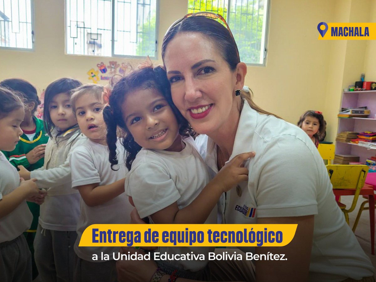 Educacion_Ec's tweet photo. [MACHALA] 👧👦 La ministra de Educación, Deporte y Cultura, @AlegriaCrespo, visitó la 🏫 Unidad Educativa Bolivia Benítez, para entregar 📺equipos tecnológicos al área de Educación Inicial.

Estas herramientas fortalecen el aprendizaje lúdico de niñas y niños de 3 y 4 años, promoviendo experiencias educativas más dinámicas e inclusivas. ✨

#ElNuevoEcuadorImpulsa