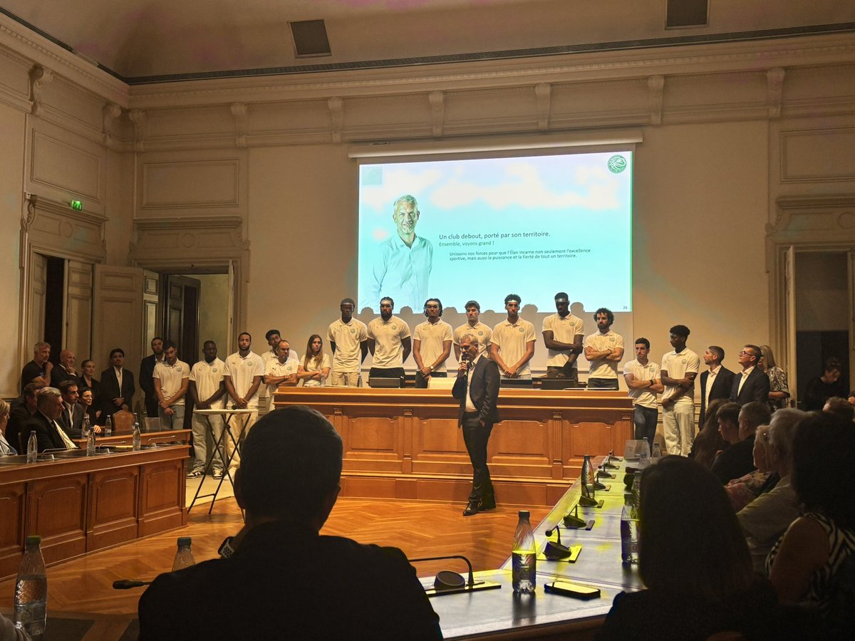 La gnaque et l’ambition d’aller plus haut !
L’ <a href="/EBPLO/">EBPLO</a> cru 2025-26
Toquey si gauses 💪🏻🙌🏻💚🤍🏀