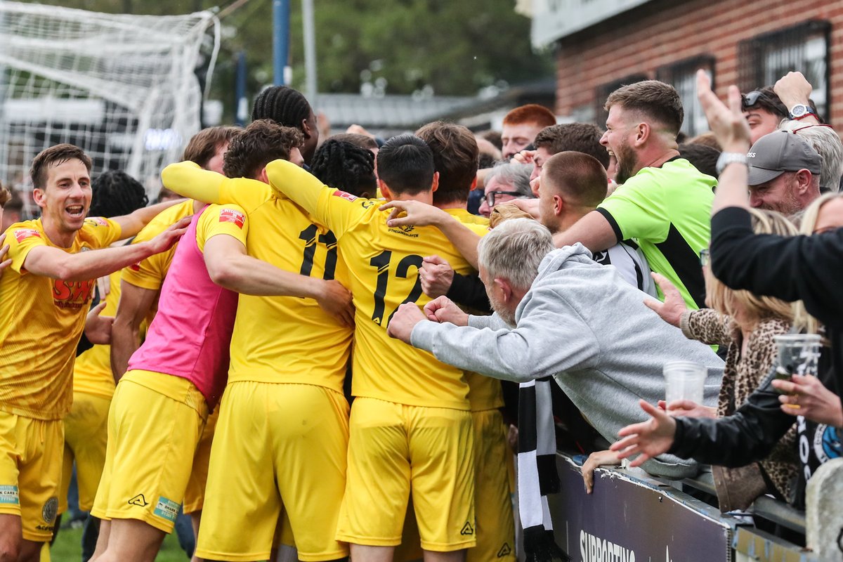 🚌 | 𝗙𝗢𝗟𝗟𝗢𝗪 𝗗𝗢𝗥𝗖𝗛 𝗔𝗪𝗔𝗬

Support the Magpies on the road in the FA Cup!

The club intends to run a Supporters Bus to <a href="/FarnhamTownFC/">Farnham Town FC</a> on Saturday, September 27, and tickets are now available.

Supporters should please note that for the bus to run all tickets will need