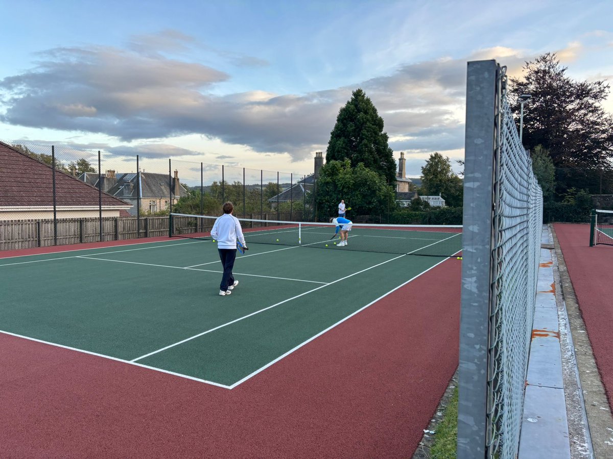 dumbartontennis's tweet image. Fantastic turnout for our first week of adult coaching. Can’t wait to do it all again next Tuesday. Interested? Contact us on here or Facebook to check availability. #solidasarock