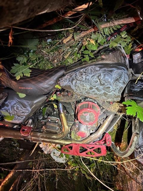 Police are looking for witnesses to help solve a motorcycle collision that killed a woman on Vancouver Island 2cm.es/1eRaV