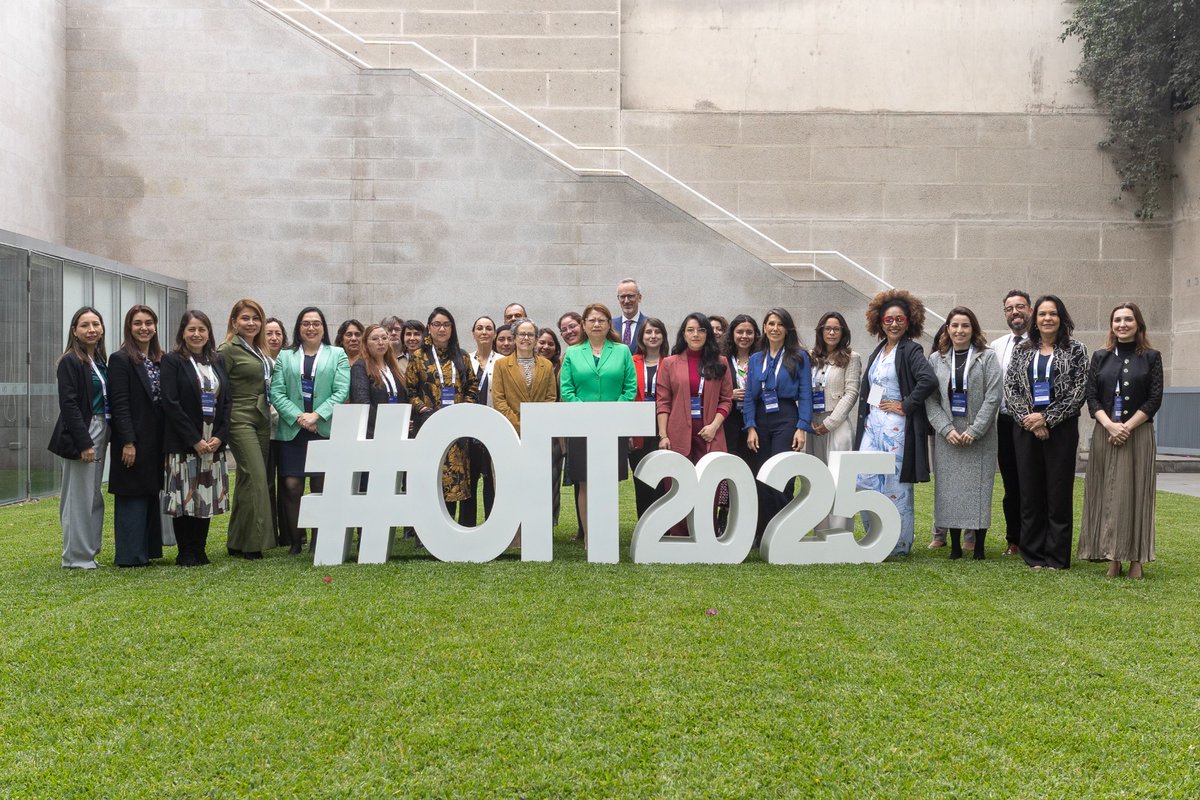 Reunión sectorial sobre la mujer en la minería inicia en Lima 🇵🇪.

Durante dos días, representantes de gobiernos, empleadores y trabajadores de 🇦🇷🇧🇷🇨🇱🇨🇴🇵🇪 se reúnen en la sede de <a href="/OITAmericas/">OIT Américas</a> para avanzar hacia una minería más inclusiva.

#MujeresEnLaMinería #TrabajoDecente