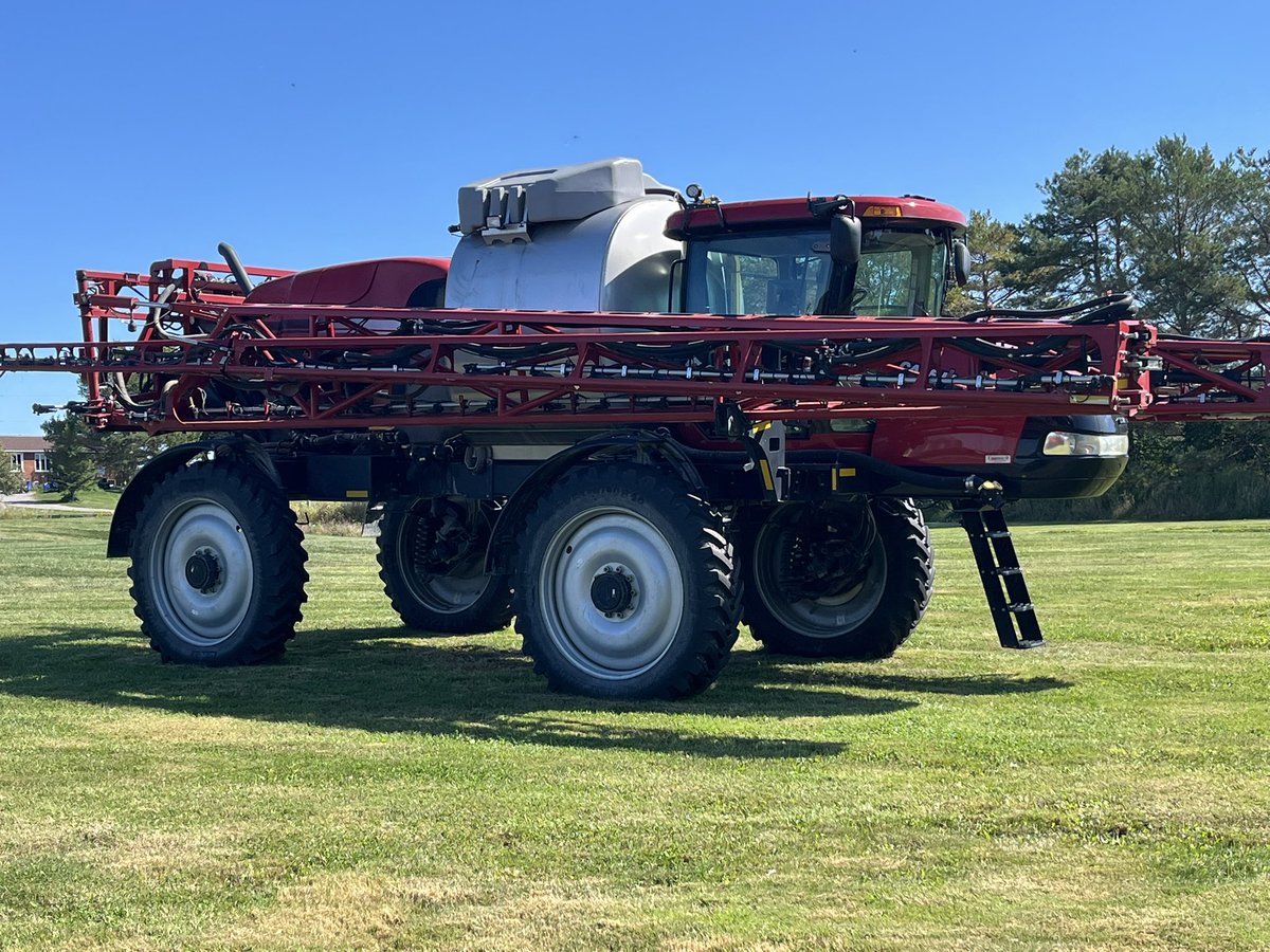 Fresh Trade!!  Case IH Patriot 4440. 1600 gallon tank,  135’ boom, AIM Flex with Viper 4 controller. Approximately 2400 hrs. Call your local Equipment Ontario store for special pricing!!!