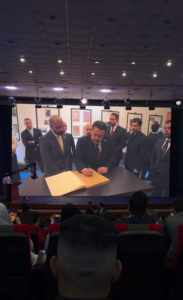 اتحدث عن مؤتمر " اليباوعون " على الديمقراطية ..

اصدقائي، بلا سلام ولا تحية ..

في زمن، كان الاقسى على زملائكم من الصحفيين والمدونين، وحتى " المشهورين " بعد تشكيل لجنة المحتوى الهابط، في حكومة الجسور، والتبليط " الطگ اعطية " 

لا ابارك لكم تأسيسكم لمرصد مراقبة الديمقراطية، واحمل